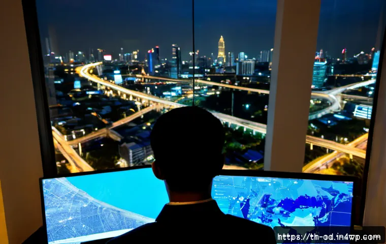 Home 13 사이버 공격 유형별 SIEM 대응 방법 - Photorealistic cybersecurity operations center in Bangkok, Thailand, a focused Thai security analyst...
